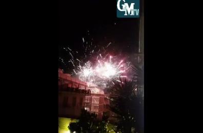 Capodanno 2021 a Bari, la città illuminata dai botti in barba ai divieti. Puglia, solo 24 interventi dei Vvf: il bilancio dei feriti