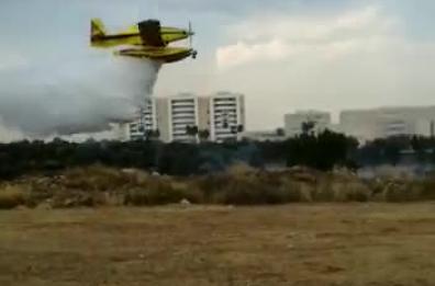 Bari, incendio a Lama Balice: il video