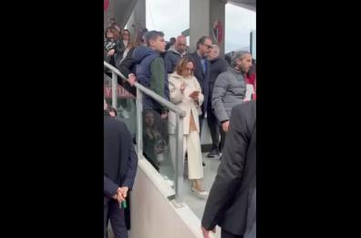 Bari calcio, i tifosi contro De Laurentiis: la contestazione al San Nicola