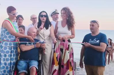 A Torre Lapillo inaugurata la nuova spiaggia inclusiva «Io posso»