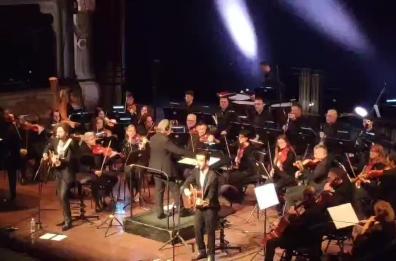 «Archi, ottoni e preoccupazioni, dal vivo e con l'orchestra», Bari in estasi per Colapesce e Dimartino