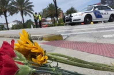Florida, strage in locale gay
50 morti. Fbi: è terrorismo
