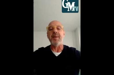 Coronavirus, barese bloccato a Valencia con il figlio: «Voglio tornare ma lo Stato non mi aiuta» Coronavirus, barese bloccato a Valencia con il figlio: «Voglio tornare ma lo Stato non mi aiuta»