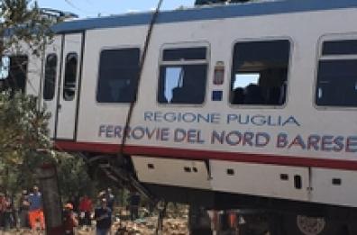 Scontro treni: falso che occorre
 biglietto per risarcimento