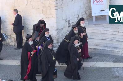 Il Papa a Bari, parla l'Arcivescovo Cacucci: «Evento senza precedenti»