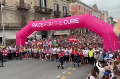 Bari, «Race for the Cure»: 15mila partecipanti alla corsa contro il cancro