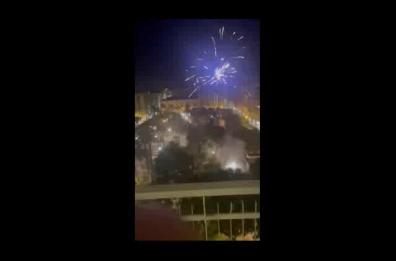 Bari, in piazza Umberto sembra Capodanno: fuochi di artificio alle 22.30