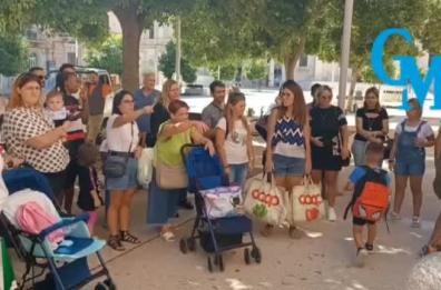 Via le mascherine, a Bari la scuola ricomincia nella gioia