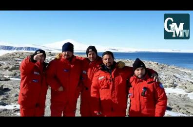 Calorosi auguri di Natale dalla gelida Antartide: il saluto di tecnici e militari pugliesi 