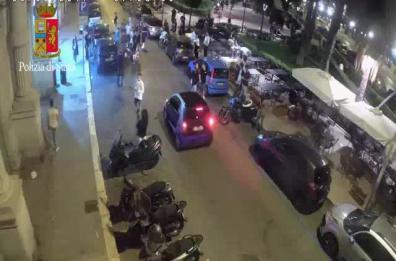 Bari, coppia gay pestata
 e rapinata: due arresti