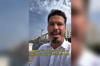 Bari, Hernanes «guida turistica» per un giorno: il «Profeta» in monopattino nel centro storico 