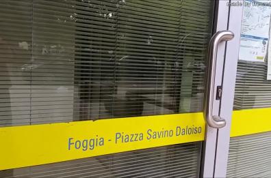 Foggia, rapina alle Poste: in due irrompono nell'ufficio e fuggono col malloppo 
