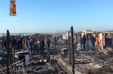 Rogo distrugge gran parte del ghetto di Rignano
