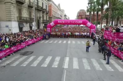 Race for the Cure: in 20mila di corsa a Bari contro i tumori al seno LE FOTO