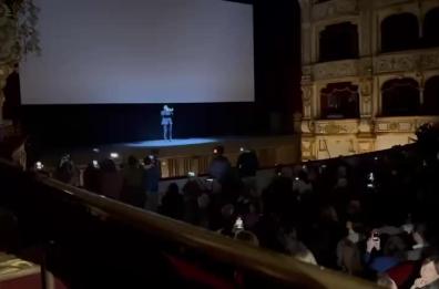 Bif&st 2026, l'omaggio per la scomparsa di Gino Paoli: la prima tromba del Petruzzelli apre la serata VIDEO Bif&st 2026, l'omaggio per la scomparsa di Gino Paoli: la prima tromba del Petruzzelli apre la serata VIDEO