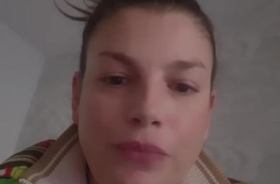 Emma Marrone contro gli haters: «Criticate il Natale con mio fratello in Caserma? Siete delle brutte persone»