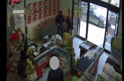 Arrestati 6 rapinatori seriali
Il blitz dei Cc durante un colpo