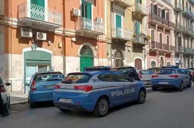 Donna accoltellata nel quartiere Libertà a Bari 