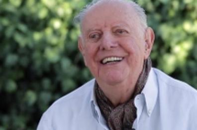 Fo, giullare ribelle 
 che il Premio Nobel 
«ridusse» a maestro