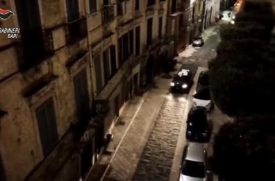 Trani, taglieggia titolare agenzia funebre: in manette 32enne 