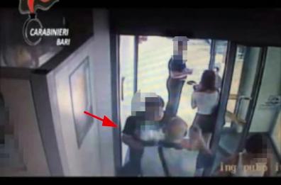 Acquaviva, rapinatori baresi 
pestavano anziani: 3 arresti