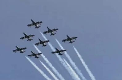 Bari, il saluto alla città delle Frecce tricolori 