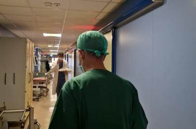 Bari, asportato tumore record di 50kg: aveva invaso rene, colon, pancreas e diaframma