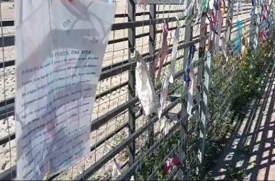 Foggia, nel parco dei Campi diomedei un fiocco per la vita  nel giorno dell'anniversario dell'attacco ad Israele