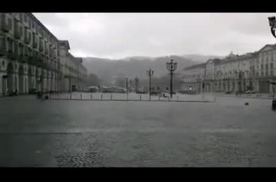 Torino, grandine e bomba d'acqua: nubifragio e inondazione