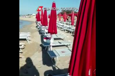 Salve, il lido abusivo «sanato»
grazie a complicità in Comune
