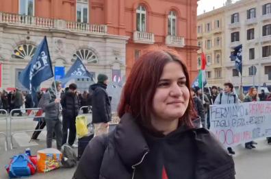 Bari, 100 anni Università: studenti in protesta contro ministra Bernini, «Riforma scellerata»