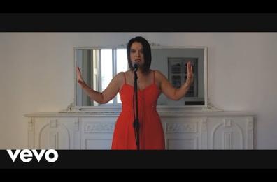 «Il diario degli errori»: su YouTube l'emozionante video con la nuova cover della foggiana Di Ale