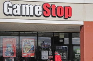 Bari, furto a GameStop in Corso Cavour: rubati dalla cassa 2500 euro