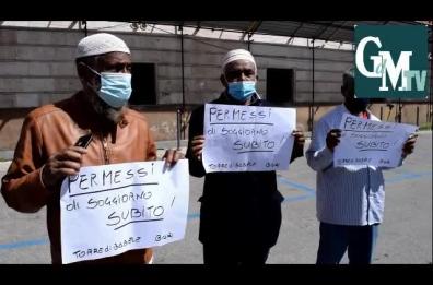 «Permessi di soggiorno subito», a Bari la protesta dei lavoratori irregolari