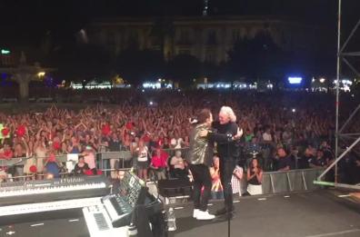 Foggia, a piazza Cavour l'abbraccio di Fogli e Facchinetti 
