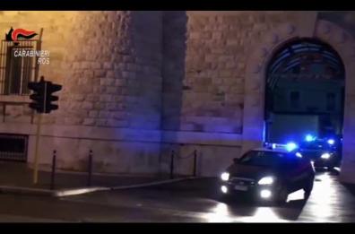 Il blitz dei Carabinieri a Bari con oltre 100 arresti