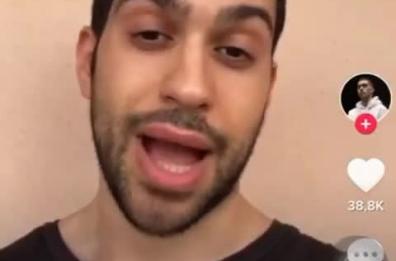 Mahmood parla in barese: il lip sync con la voce delle signore di Bari Vecchia