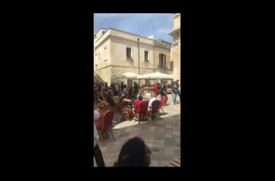 Primo Maggio, nella Lecce piena di turisti il set di «Under the Stars» con Andy Garcia e Chiara Iezzi