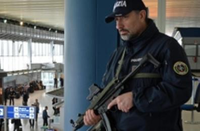 Alfano: raforzata vigilanza e più «orecchi» in carceri