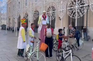 A Bari la Giornata del Naso Rosso, sorrisi ed emozioni dai clown in corsia