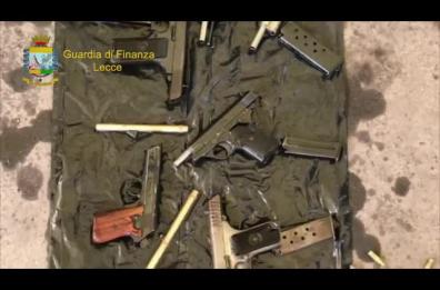 Armi dal Montenegro al Salento: arrestate due persone di etnia rom