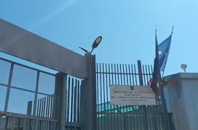 Foggia, carcere fuori controllo: sovraffollamento al 218% e traffici illeciti tra le celle