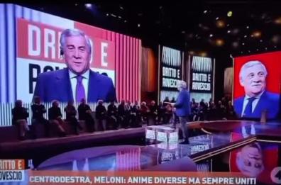 Il vicepremier Antonio Tajani pazzo del panettone made in Manfredonia