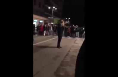 Gianluca Festa, sindaco Avellino in assembramento: è bufera Gianluca Festa, sindaco Avellino in assembramento: è bufera