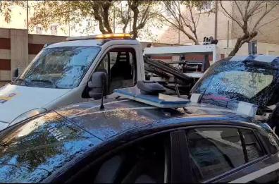 Foggia, in strada un cimitero d'auto senza assicurazione: smantellato