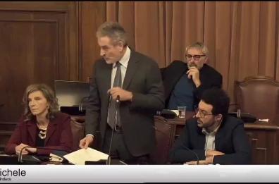 Il consigliere Laforgia: «A Bari i voti si comprano, questa è la realtà». Romito:  «Quanta ipocrisia»