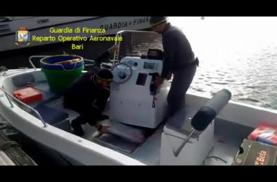 Brindisi, GdF sequestra oltre 300kg di droga al porto, arrestato scafista