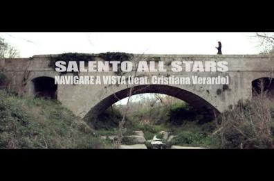 «Navigare a vista», fuori il video del singolo dei Salento All Stars con Cristiana Verardo