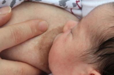 Aeroporto di Bari, ecco l'area Baby Pit-Stop: «Se allatti qui sei la benvenuta»