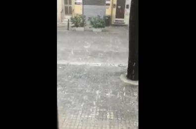 Forte grandinata su Grottaglie: strade impraticabili e alberi divelti